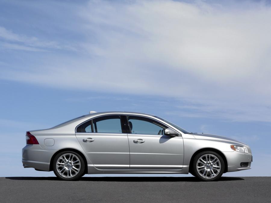  Volvo S80 V8 2007 года  (фото 11 из 69)